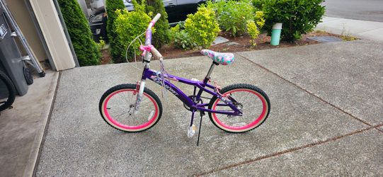 Dynacraft 20 inch bike