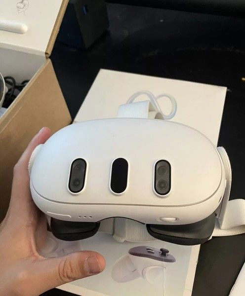Oculus   Quest   [3]