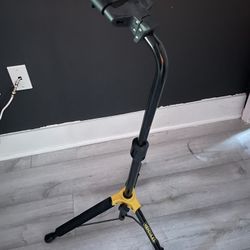 Hercules Guitar Stand 