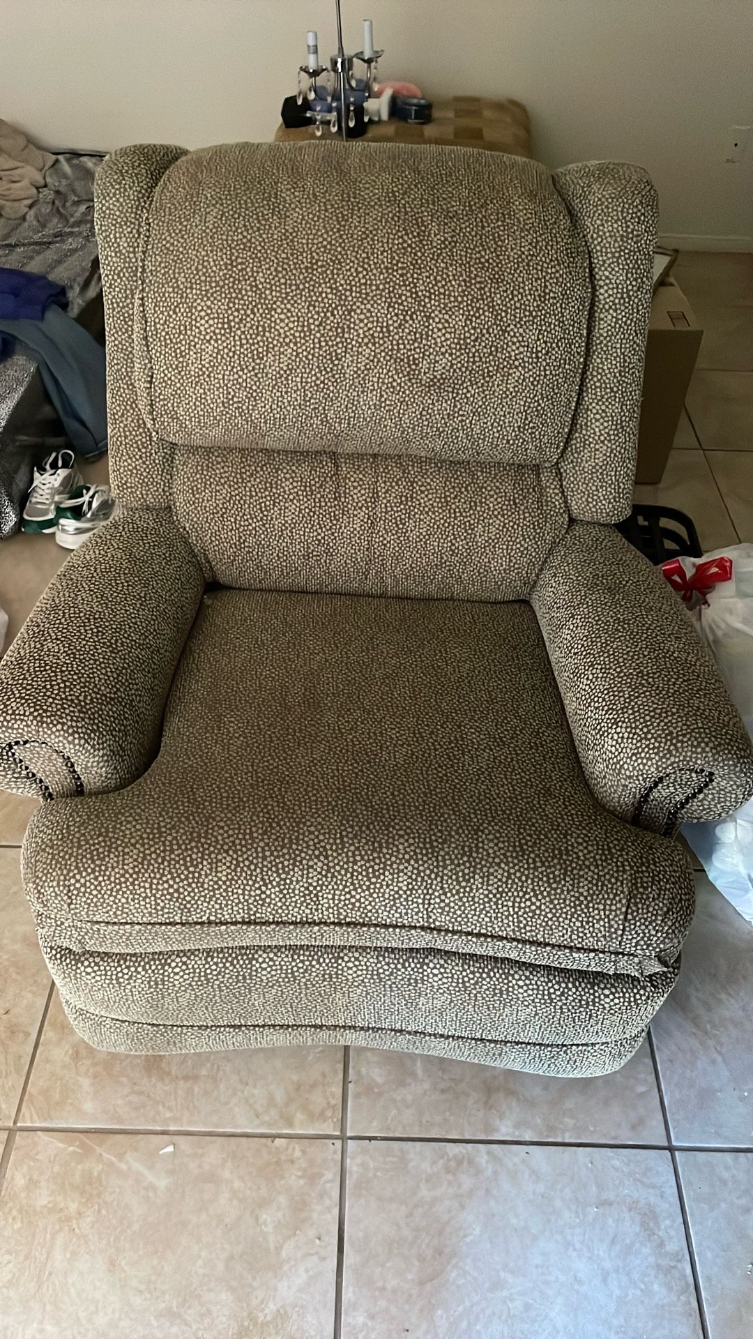 Free recliner