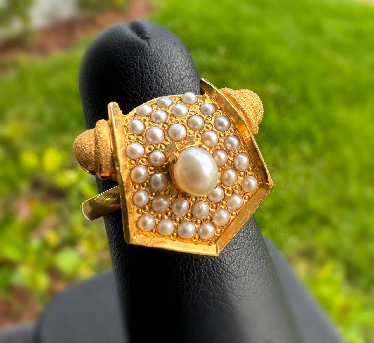 Art-Deco Jewelry 22k solid yellow natural pearl bark knight ring size 8.00
