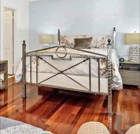 Full/queen Metal Bed Frame