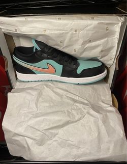 9.5 Nike Air Jordan 1 Low “Tropical Twist”