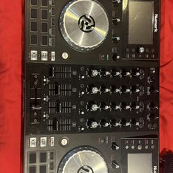 Numark NV DJ Controller 