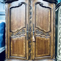 AICO By Michael Amini TRESOR  Armoire - GA