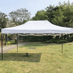 New In Box Heavy-Duty 10x15 ft Popup Canopy Tent Instant