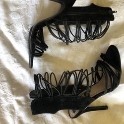 Black suede Heels And Straps Shoes 