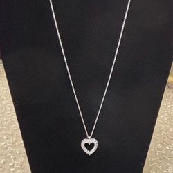 14k White Solid Gold Necklace With Diamond Heart Pendant