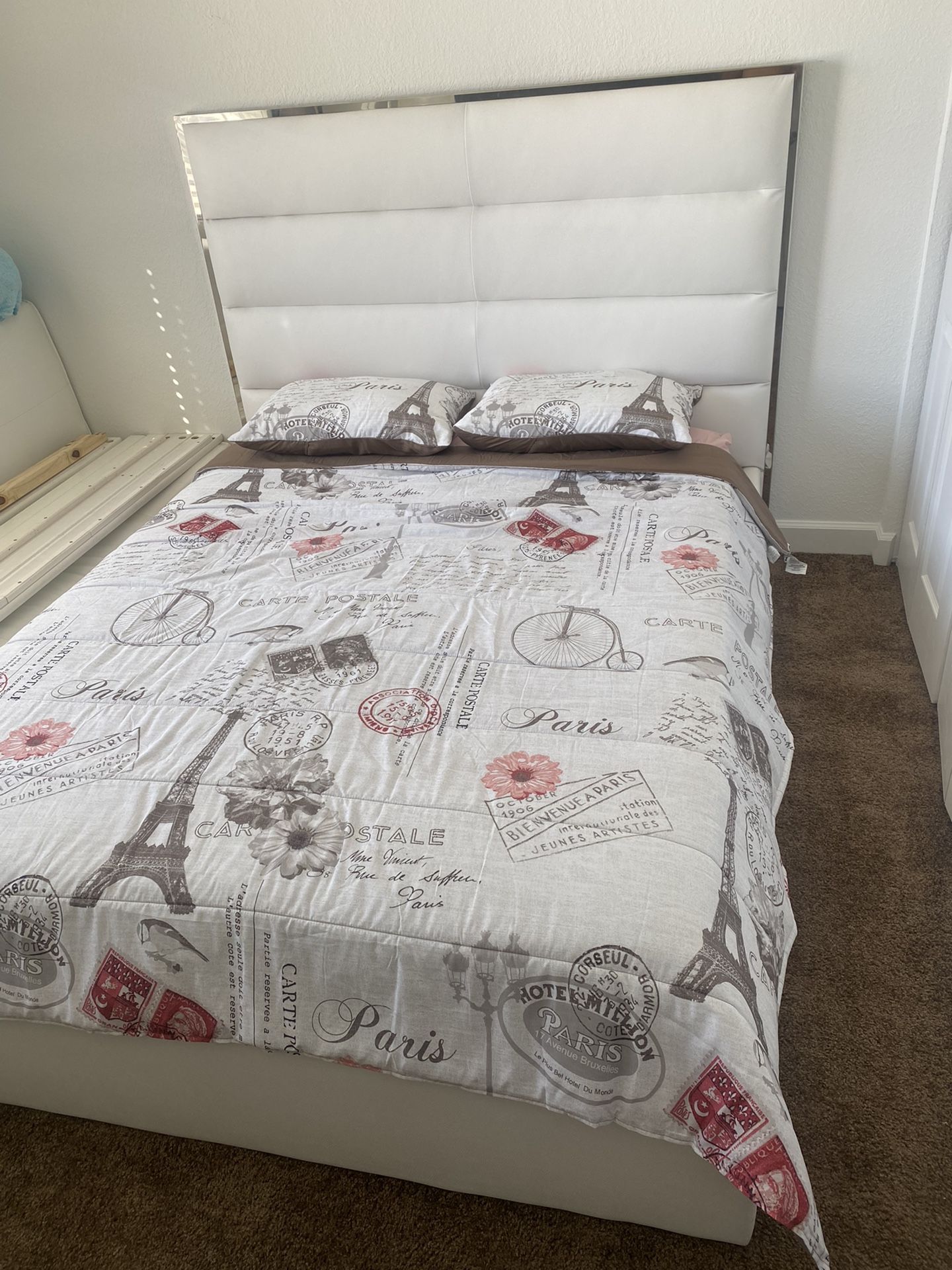 Queen Bed Dorado Furniture With Mattress And Box