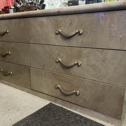 Dresser Draw