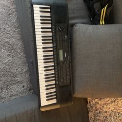 Yamaha Keyboard 