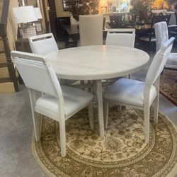 Round Dining Table 
