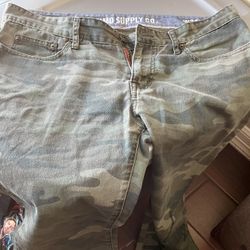 Mossimo Camo Jeans 34x30