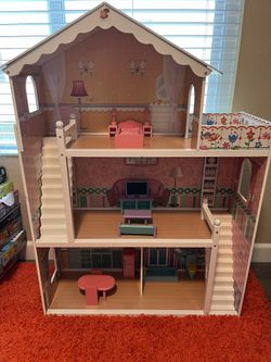 Doll House, 3 Stories