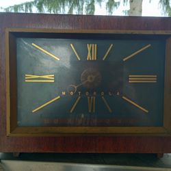 Antique Radio Clock 