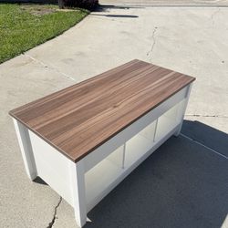 Coffee Table With Storage 