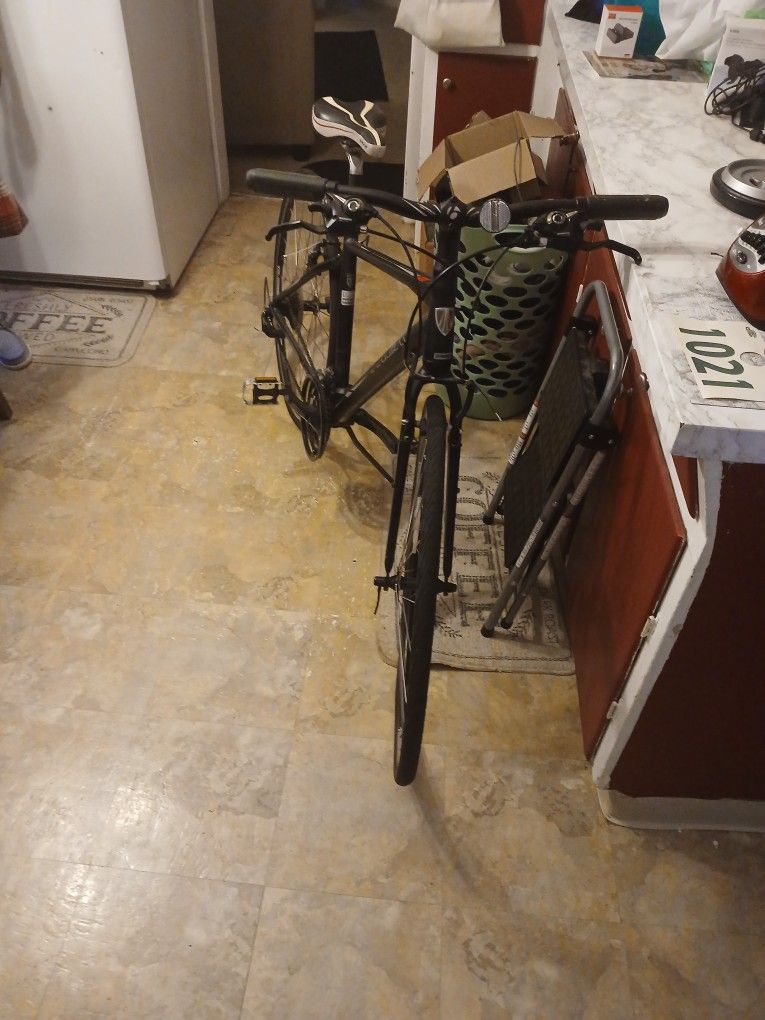 Trek 7.2 Bike