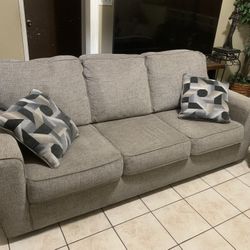 Beautiful 2 pcs Sofa Set