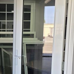 Ventanas y puertas  hechas ala medida