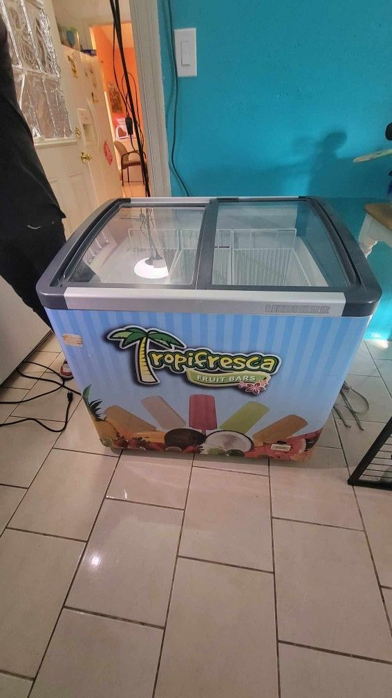 Icecream Cooler Freezer for Sale in Houston, TX OfferUp