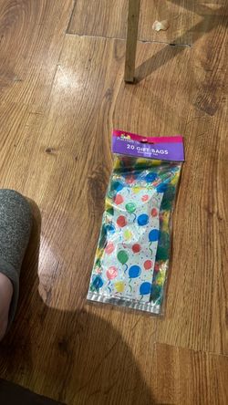 20 Gift Bags