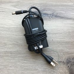 Dell 65watts Power Adapter