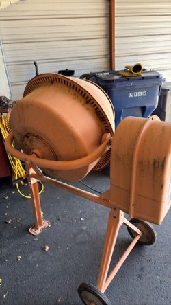 Cement mixer