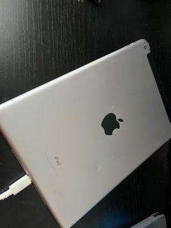 iPad 5Th Gen 128 Gb WiFi / LTE