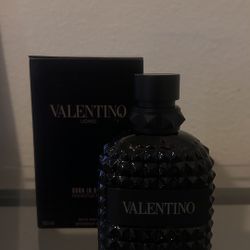 Valentino Rare