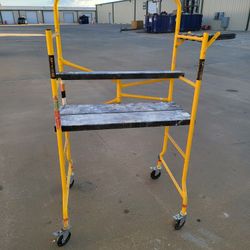 Metal tech Rolling Cart