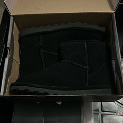 Bear paw  Boots Size 11 Brand New In Box 
