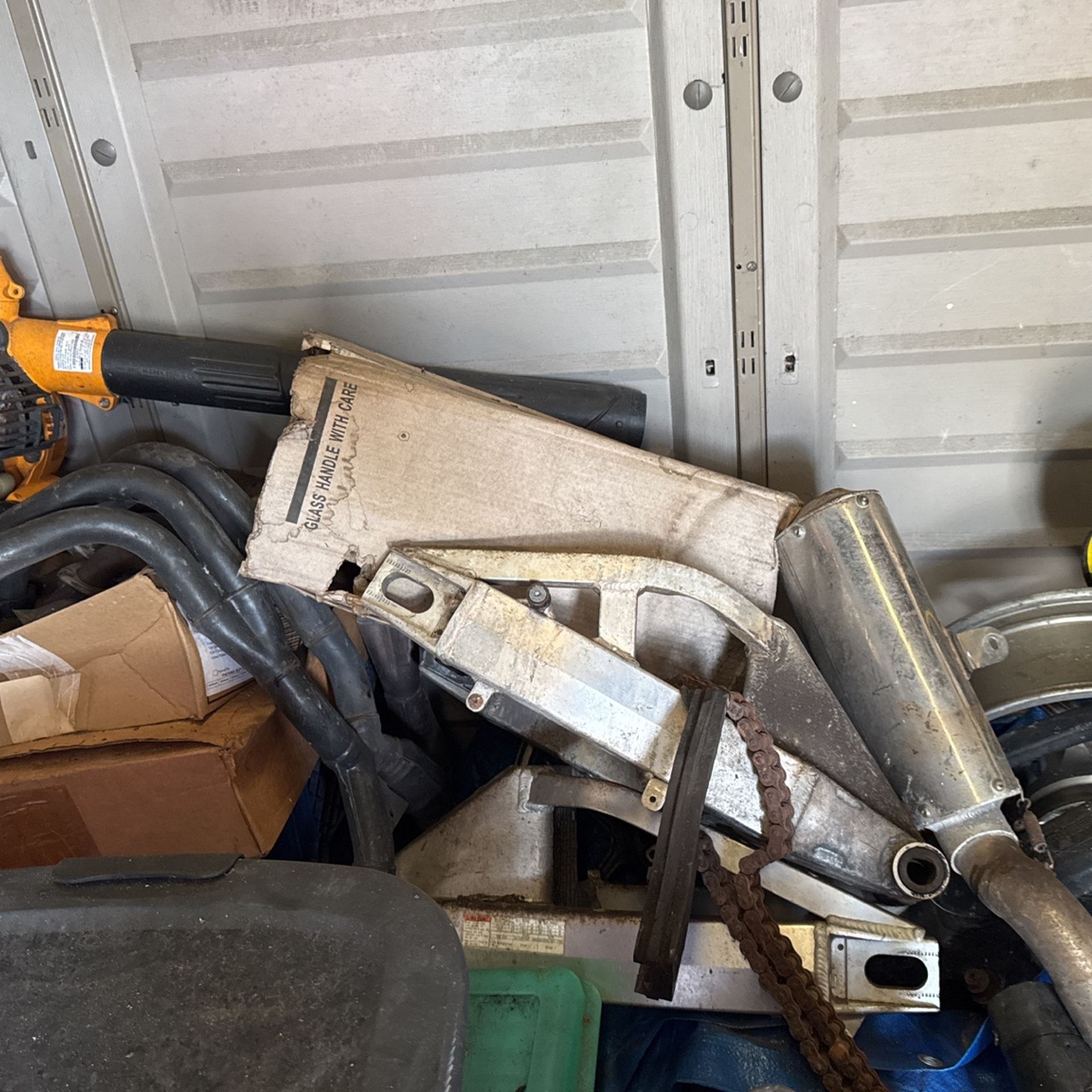 Kawasaki ninja factory wheels and parts Suzuki Hayabusa swing arm exhaust factory