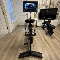 Peloton Bike 