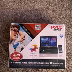 Single Din Radio W/ Fold Out Screen 7”