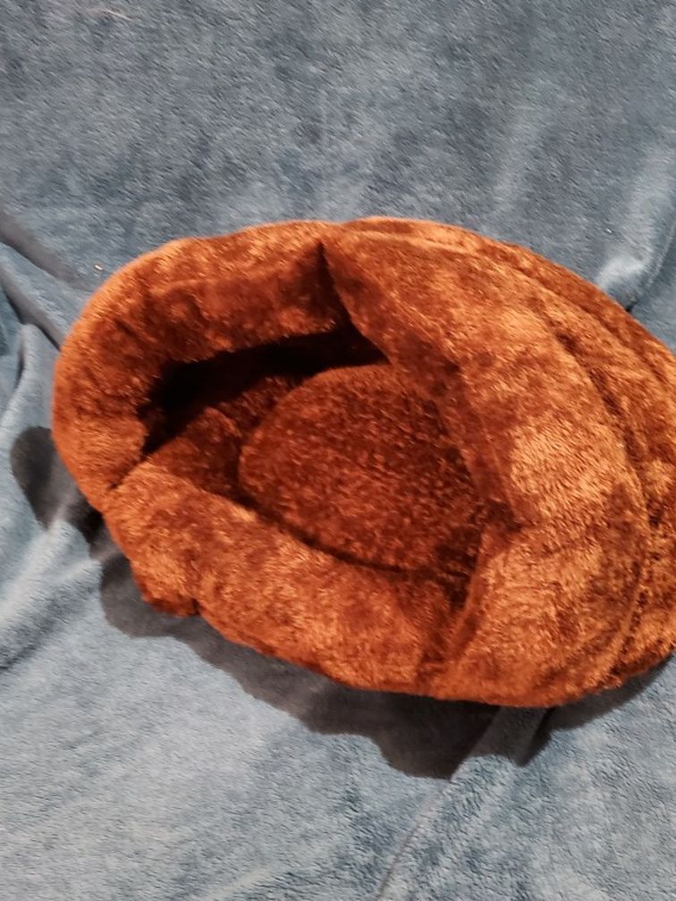 Small Self Warming Dog/ Cat Bed Cave NEW
