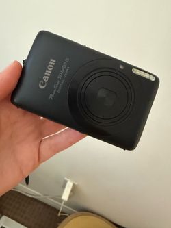 Canon PowerShot SD1400 IS Digital ELPH – $175