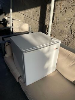 Lorell 1.6 cu.ft. Compact Refrigerator