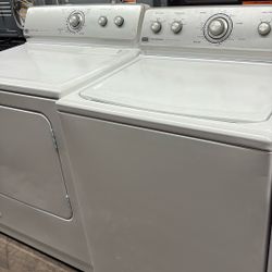 Maytag Washer And Gas Dryer Set