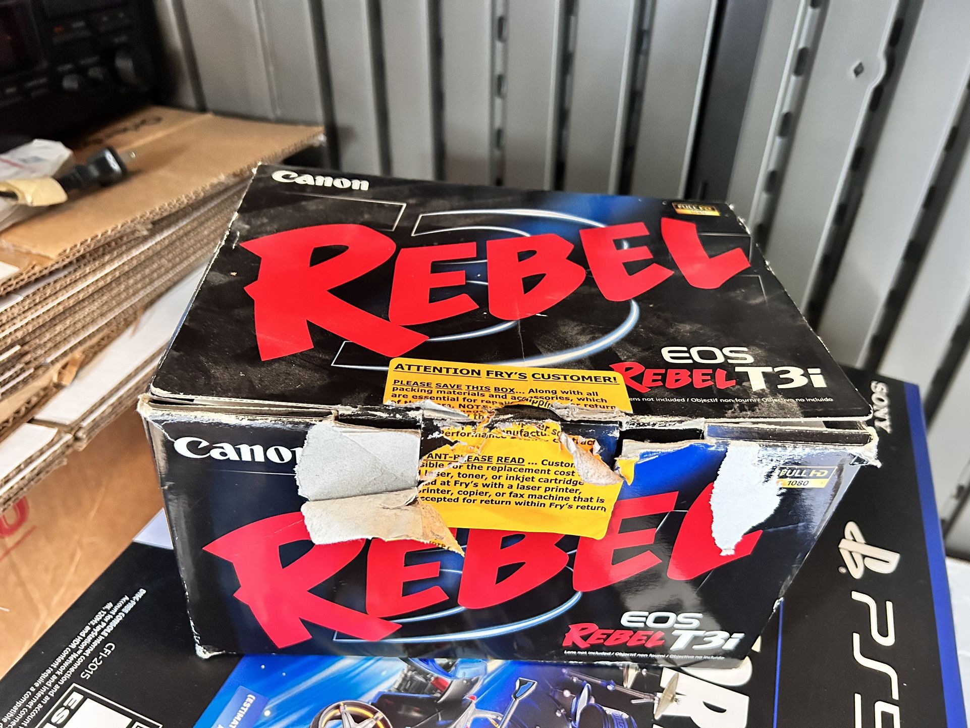 Canon EOS Rebel T3i