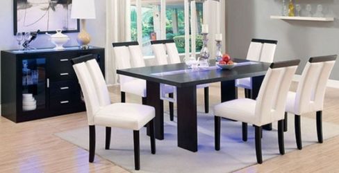 Brand New Black & White 7pc Dining Table Set w LED Lights