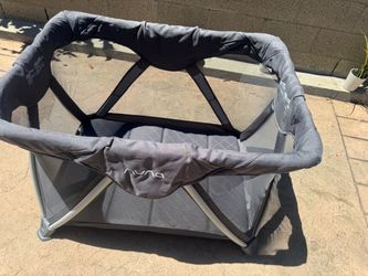 Nuna Portable Baby Play Yard