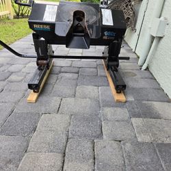 Reese Fifth Wheel 16 K Hitch