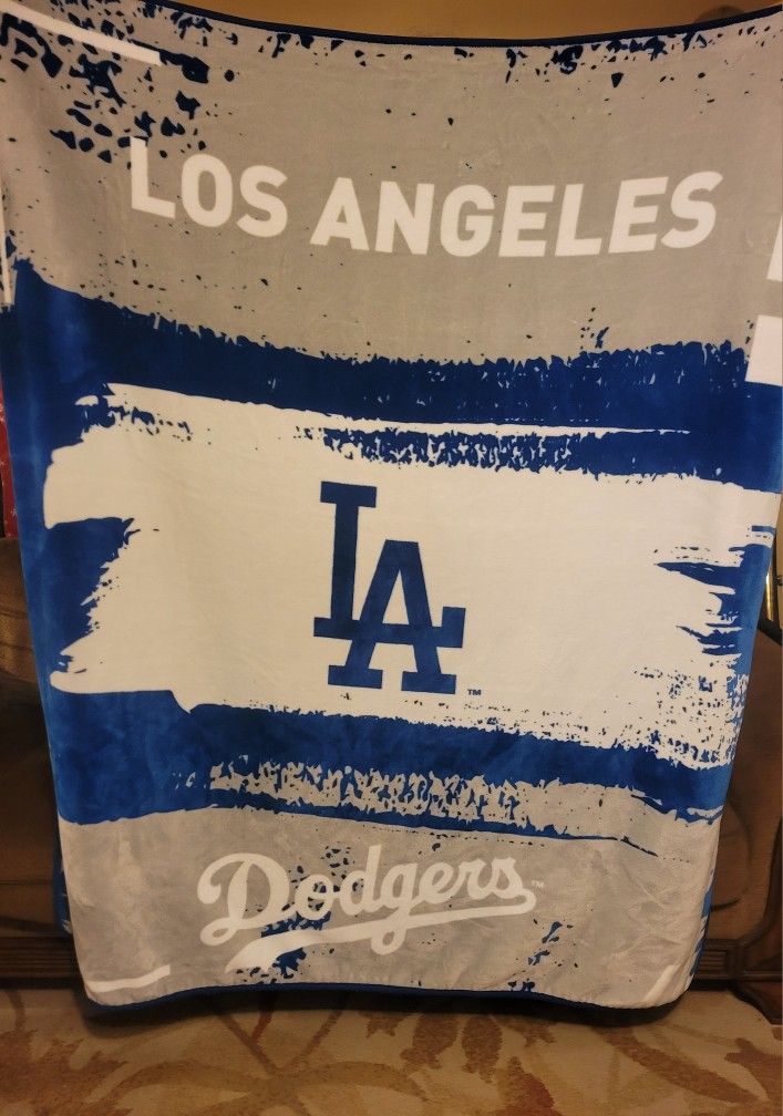 Los Angeles Dodgers Super Soft Double Sided Plush Throw Blanket 60×70 in.