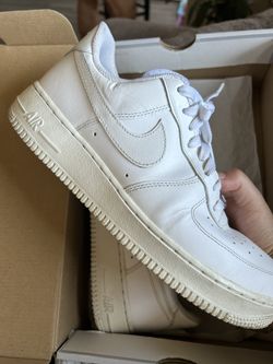 White Nike Air Force One 9.5