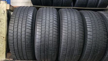Four matching Michelin tires for sale 275/70/16