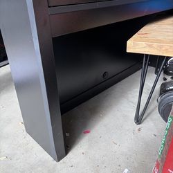 Free Top Half of Home Bar With Glassware Storage
