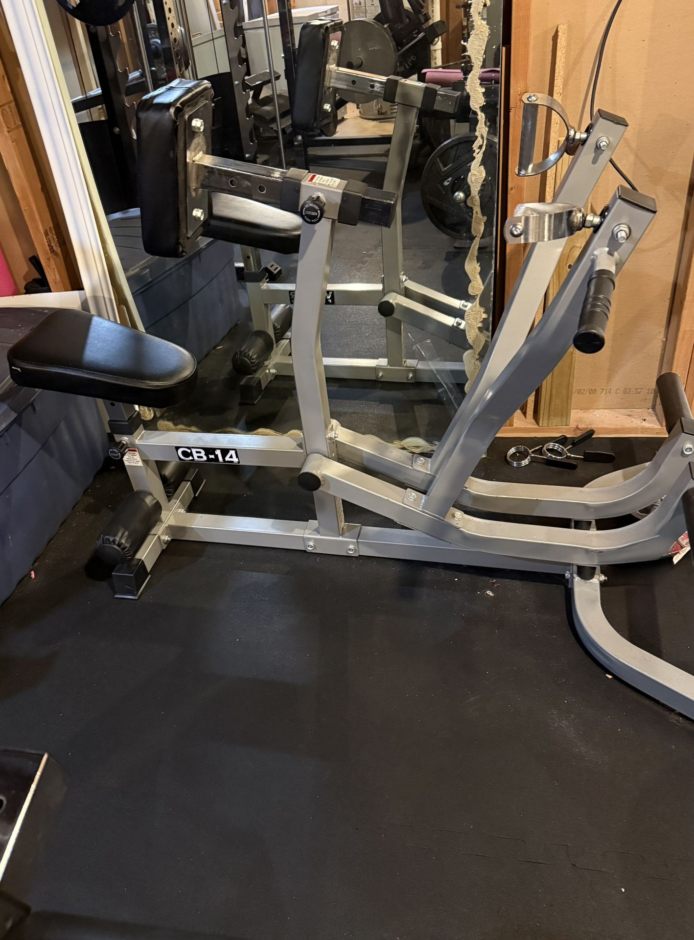 Valor CB-14 Plate Loaded Seated Row