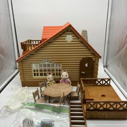 Sylvanian Families Calico Critters Lakeside Lodge Gift Set + Accessories+ Bunny