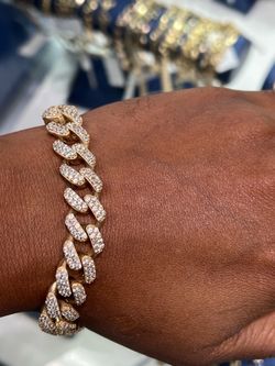 Cuban Link Bracelet 25 % off