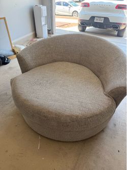 Swivel couch